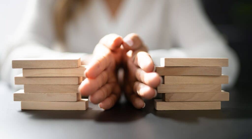 Divorce mediator dividing assets