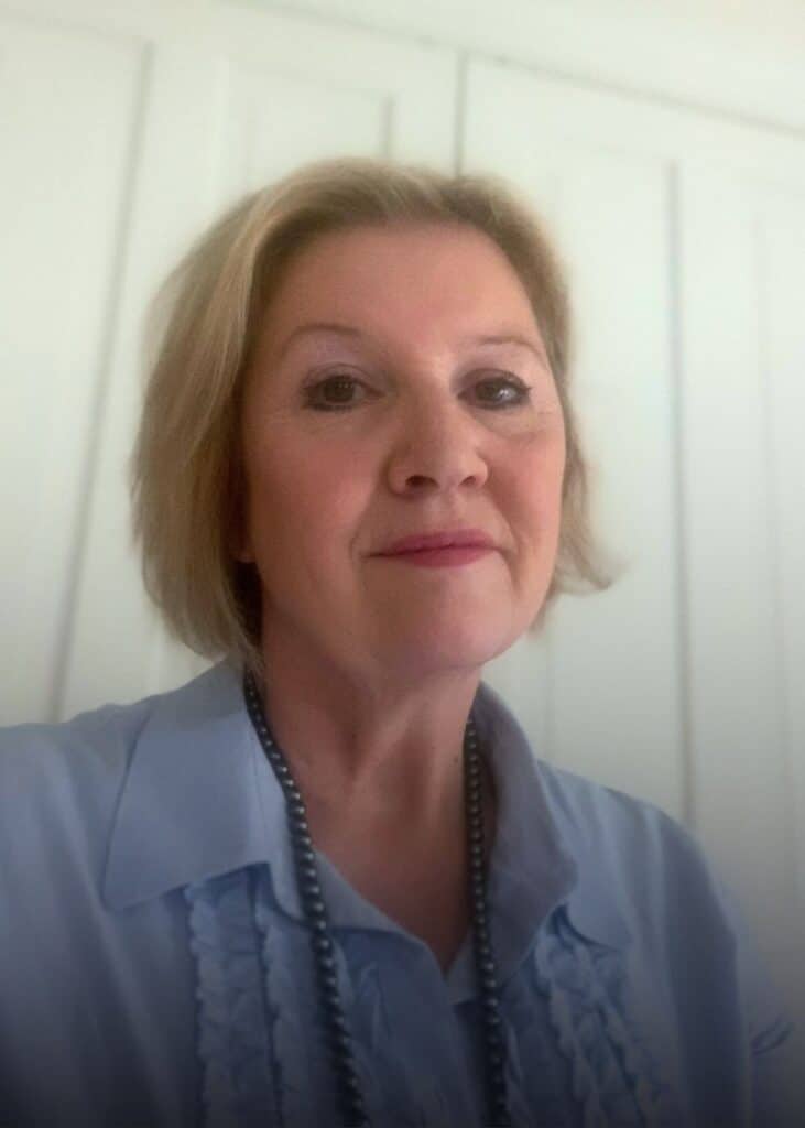 Elaine Church portrait v3 for Circle hosts page